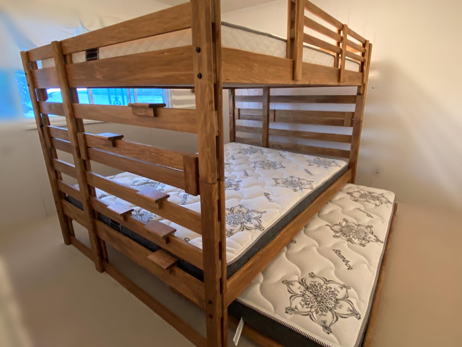 double bunk beds top and bottom